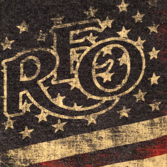 REO Speedwagon 2023 Tour "Rock & Roll Will Keep You Young Forever" t-shirt - Picture 7 of 10